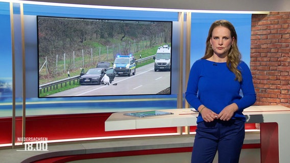 Tina Hermes moderiert Niedersachsen 18:00. © Screenshot 