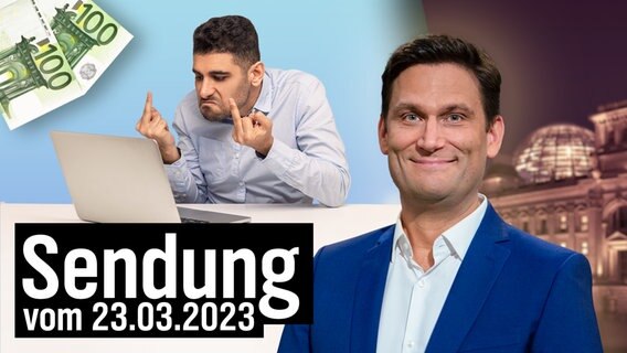 Ein genervter Student vor dem Laptop mit zwei ausgestreckten Mittelfingern, der online die Energiepauschale beantragen möchte. Daneben Christian Ehring. (extra 3 vom 23.03.2023 im Ersten) © NDR 