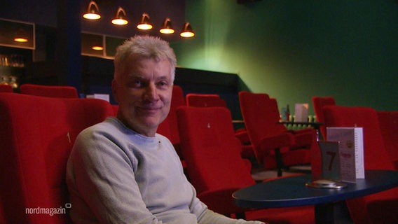 Michael Hoppach in seinem Kino © Screenshot 