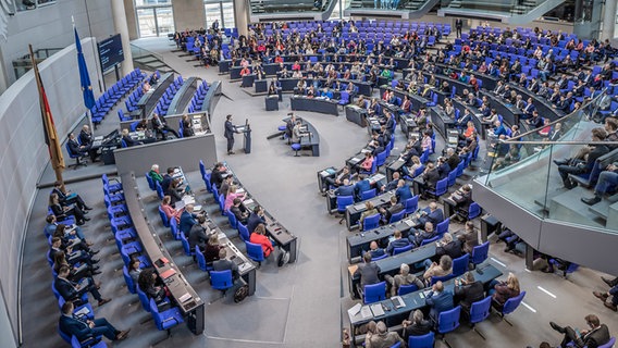 Der Bundestag. (extra 3 vom 23.03.2023 im Ersten) © NDR 