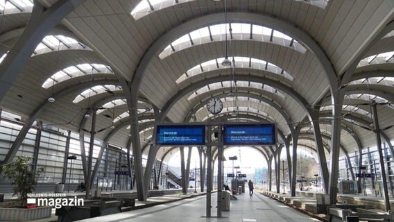 Ein leerer Bahnhof. © Screenshot 