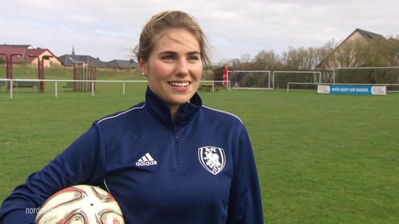 Fußballerin Anna Geßner von den Greifswalder Hengsten. © Screenshot 