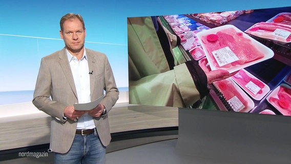 Thilo Tautz moderiert das Nordmagazin. © Screenshot 
