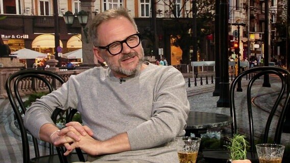 Samuel Finzi zu Gast bei DAS!. © Screenshot 