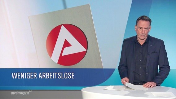 René Steuder präsentiert die Arbeitsmarktzahlen für Mecklenburg-Vorpommern. © Screenshot 