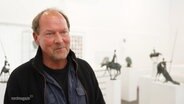 Bildhauer Rainer Kessel. © Screenshot 