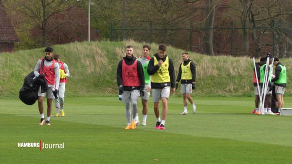 Mannschaft des FC St. Pauli trainiert. © Screenshot 