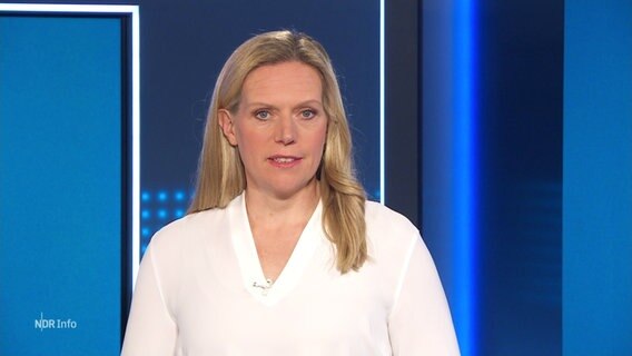 Juliane Möcklinghoff moderiert NDR Info um 16:00. © Screenshot 