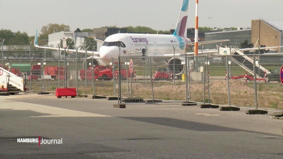 Eins der Flugzeuge, mit denen Abschiebungen durchgeführt werden © Screenshot 