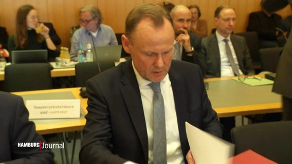 Hamburgs Innensenator Andy Grote (SPD) im Innenausschuss der Bürgerschaft. © Screenshot 