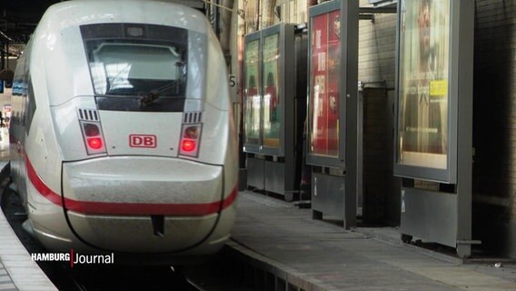 Ein ICE verlässt den Hamburger Hauptbahnhof. © Screenshot 