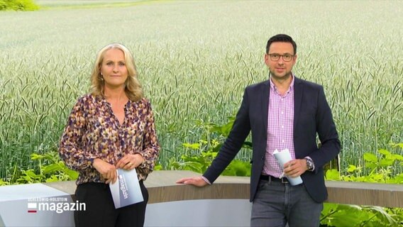 Das Moderatorenteam Harriet Heise und Christopher Scheffelmeier. © Screenshot 