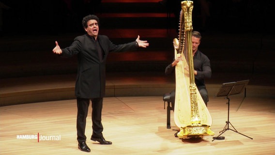 Rolando Villazon und Xavier de Maistre in der Elbphilharmonie. © Screenshot 