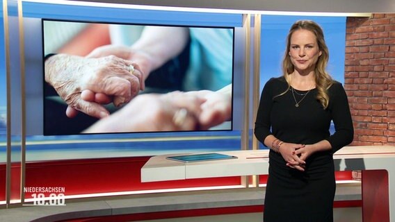 Tina Hermes moderiert Niedersachsen 18:00. © Screenshot 