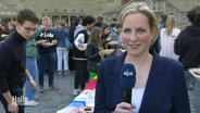 Die Reporterin Britta Nareyka. © Screenshot 