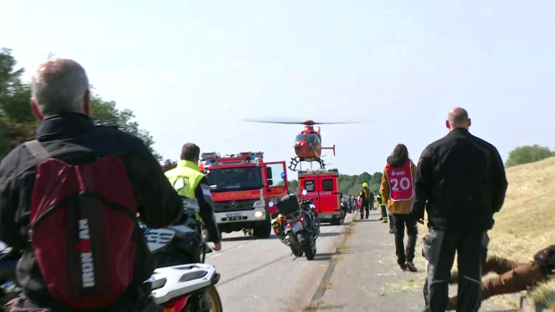 Schwerer Unfall Motorradfahrer stirbt bei Ironman-EM in Hamburg NDR.de - Sport