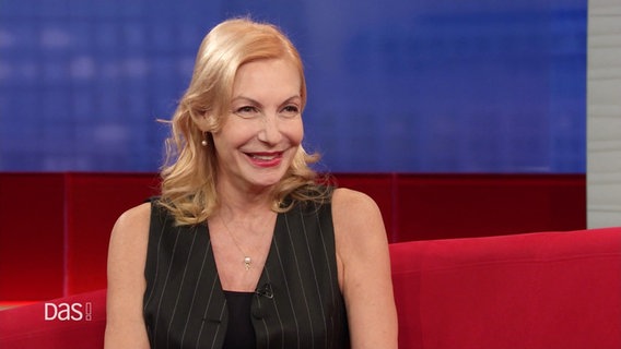 Schauspielerin, Sängerin und Tänzerin Ute Lemper bei DAS! am 04.06.2023. © Screenshot 