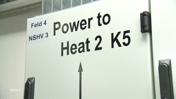 "Power to Heat", steht auf einer Anlage. © Screenshot 