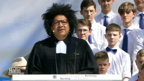 Pastor Quinton Ceasar am Kirchentag in Nürnberg. © Screenshot 