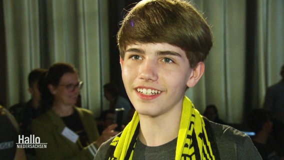 Schüler Nicolaus Dürrauer bei einem Geografiewettbewerb. © Screenshot 