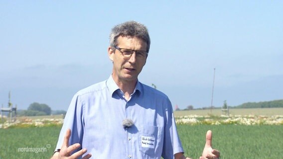 Ulrich Kotzbauer vom Biohof Garvsmühlen. © Screenshot 