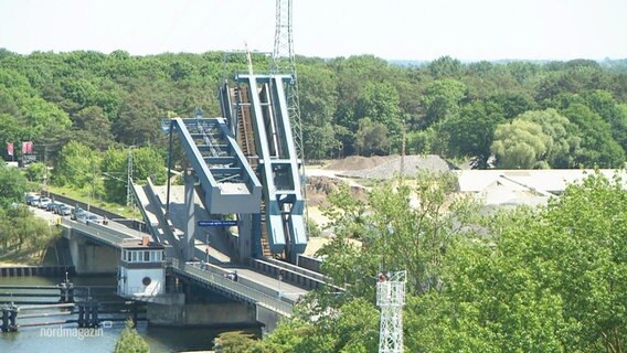 Die reparierte Rügenbrücke in Betrieb. © Screenshot 