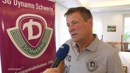 Der neue trainer von Dynamo: Torsten Gütschow. © Screenshot 