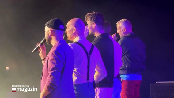 Die Acappella-Band "Alte Bekannte" bei ihrem Auftritt auf dem SHMF 2023. © Screenshot 