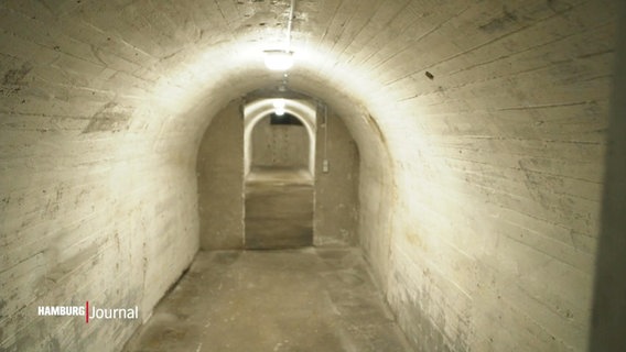 Eine Röhre als Teil eines unterirdischen Bunkers. © Screenshot 