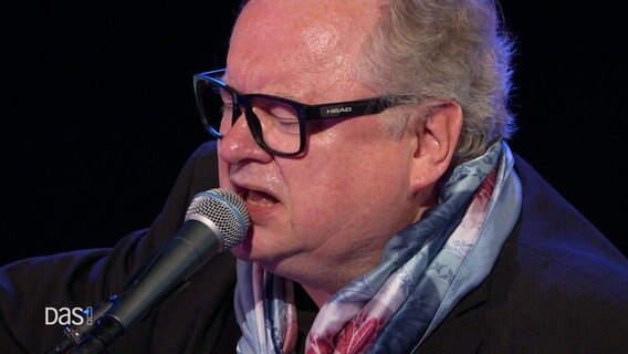 Heinz Rudolf Kunze beim Singen © Screenshot 