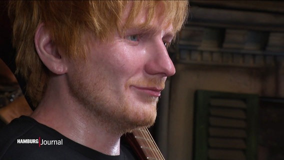 Eine Wachsreplika des Musikers Ed Sheeran. © Screenshot 