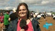 Reporterin Maren Bruns auf dem Deichbrand-Festival. © Screenshot 
