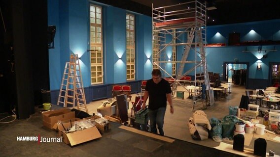 Der Saal von Alma Hoppes Lustspielhaus wird renoviert. © Screenshot 