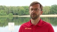 Martin Holzhause vom DLRG Bundeszentrum Bad Nenndorf. © Screenshot 