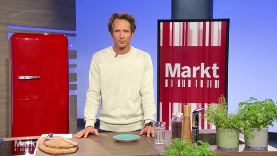 Jo Hiller moderiert Markt. © Screenshot 