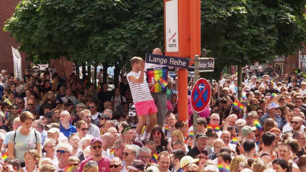 CSD in Hamburg: Demo zwischen Party und Politik