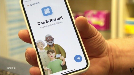 Auf einem Smartphone ist die App zum vorzeigen eines E-Rezeptes zu sehen. © Screenshot 