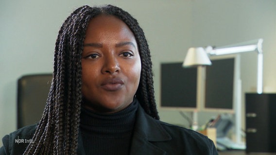 Aminata Touré, Sozialministerin (Bündnis 90/Die Grünen). © Screenshot 