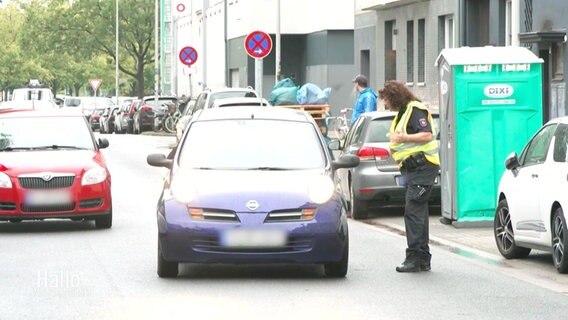 Eine Verkehrskontrolle am Ersten Schultag. © Screenshot 