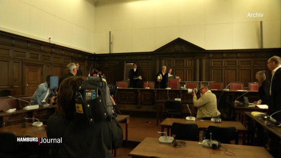 Szene in einem Gerichtssaal. © Screenshot 