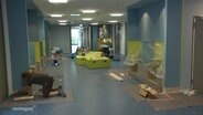 Renovierungsarbeiten im Schulcampus am Sund. © Screenshot 