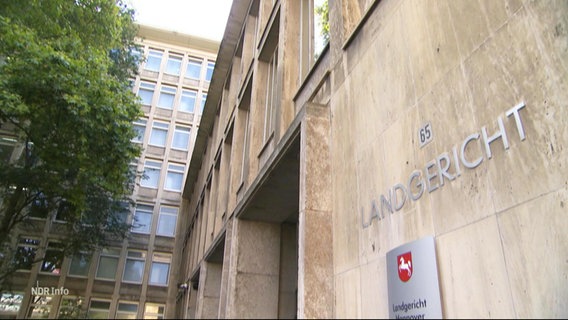Der Eingangsbereich des Landgerichtes Hannover. © Screenshot 