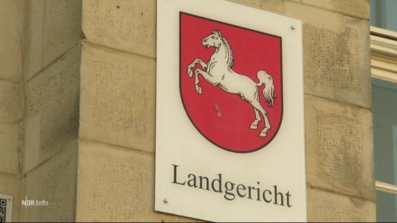 Ein Schild des Landgerichtes Niedersachsen. © Screenshot 
