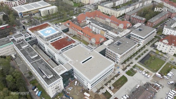 Die zentralen Gebäude der Rostocker Universitätsmedizin aus der Vogelperspektive. © Screenshot 