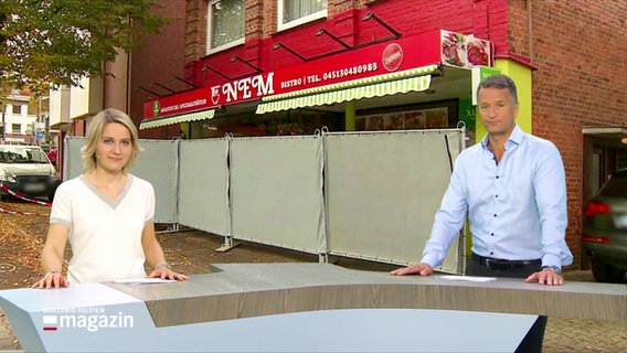 Marie-Luise Bram und Gerrit Derkowski moderieren das Schleswig-Holstein Magazin um 19:30 Uhr. © Screenshot 