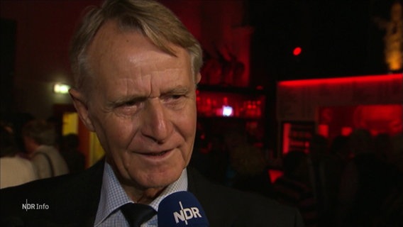 Archiv: Der ehemalige Bürgermeister Hamburgs Hans-Ulrich Klose im Interview. © Screenshot 