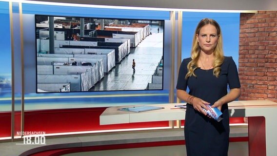 Die Moderatorin Tina Hermes. © Screenshot 