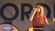 Singer-Songwriterin Norma beim Norden-Festival in Schleswig. © Screenshot 