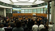 Ein vollbesetzter Verhandlungssaal des Internationalem Seegerichtshof. © Screenshot 