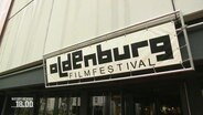 Ein Banner mit der Aufschrift: "Oldenburg Filmfestival". © Screenshot 